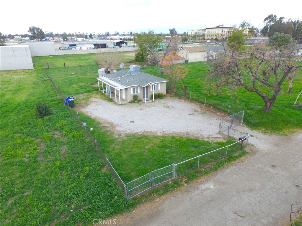 460 S Berkeley Avenue Property Photo 3