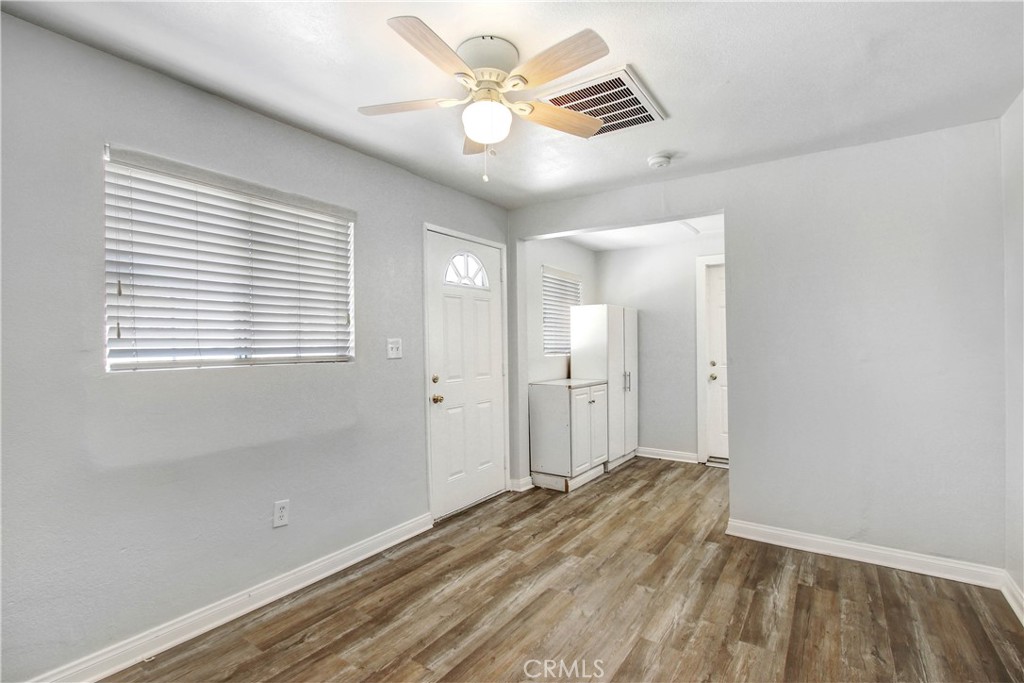 460 S Berkeley Avenue Property Photo 8