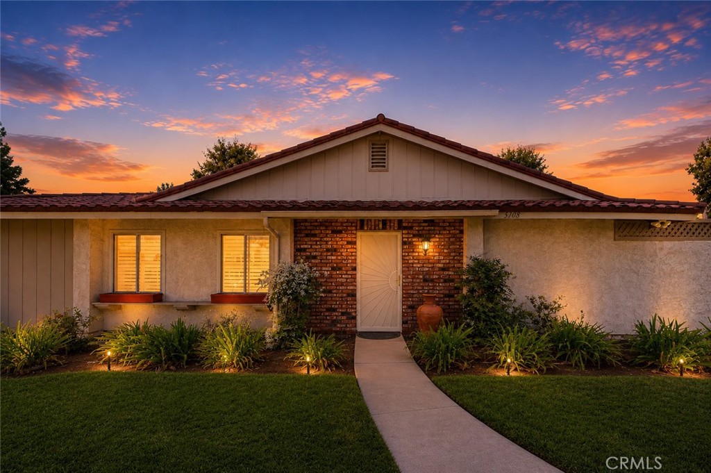 5108 Benito Property Photo 1
