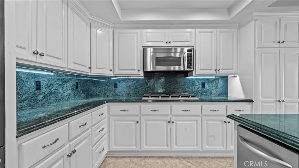 5108 Benito Property Photo 9