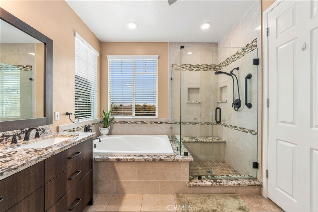 6111 Pine Cone Way Property Photo 16