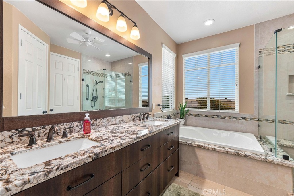 6111 Pine Cone Way Property Photo 17