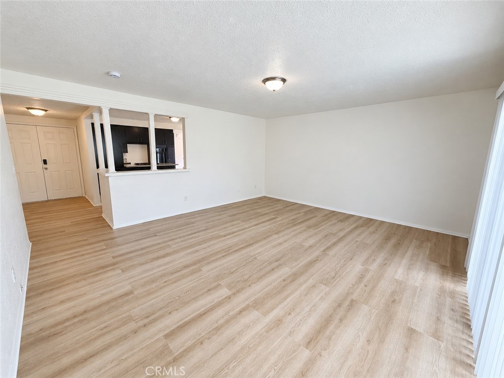10961 Endicott Drive Property Photo 5