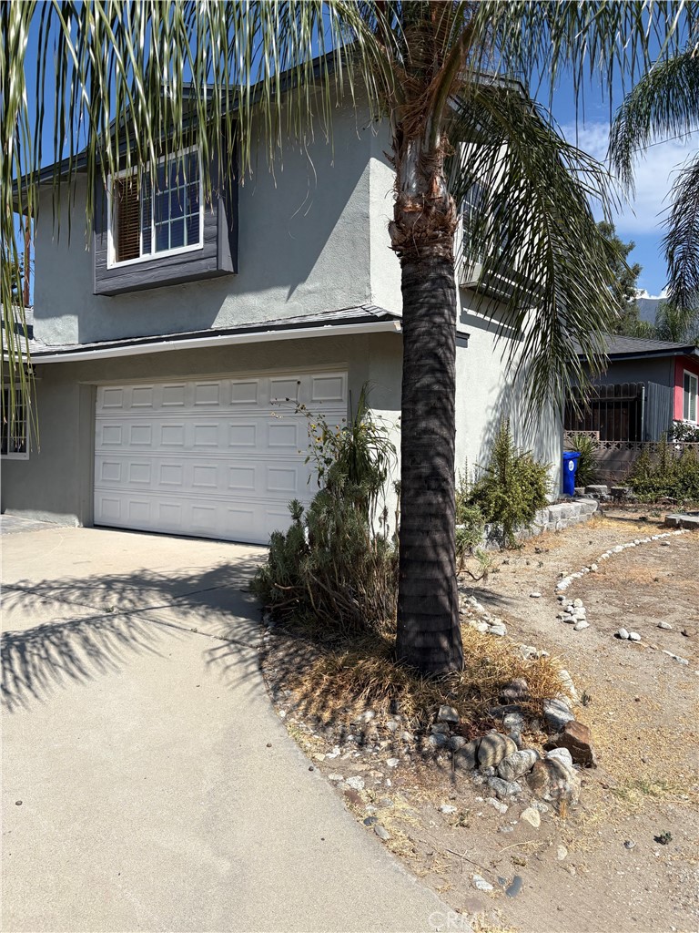 6250 Kinlock Property Photo 1