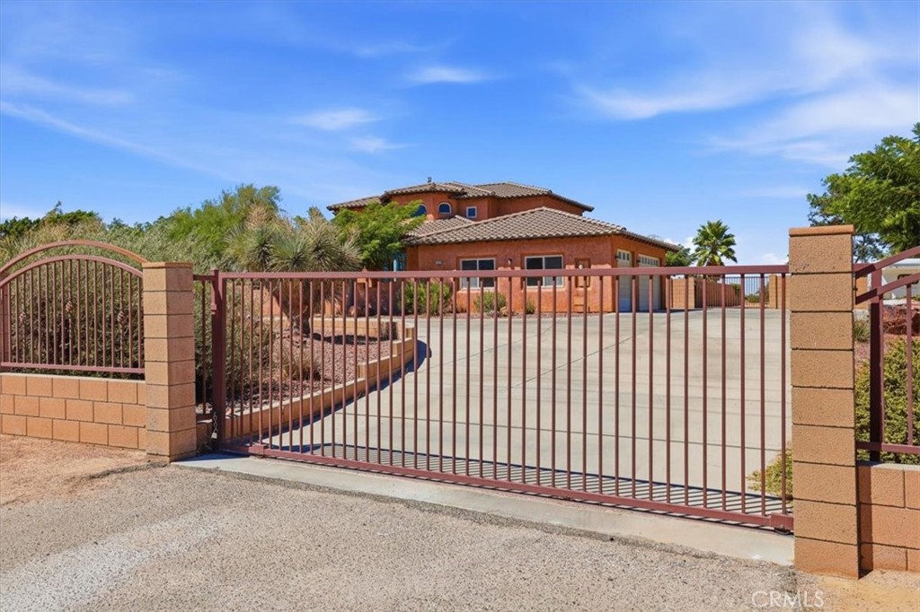 7414 3rd Property Photo 3