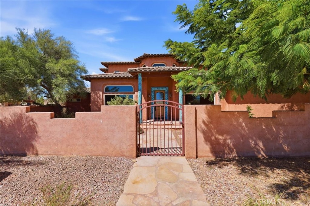 7414 3rd Property Photo 4