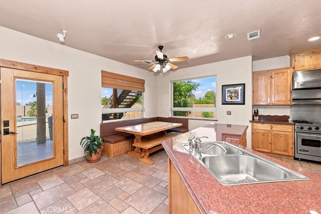 7414 3rd Property Photo 24
