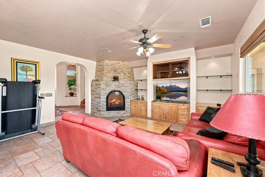 7414 3rd Property Photo 27