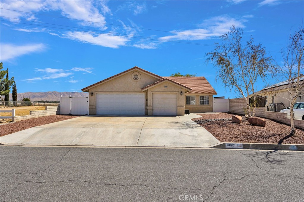 18601 Mountain Meadows Property Photo 1