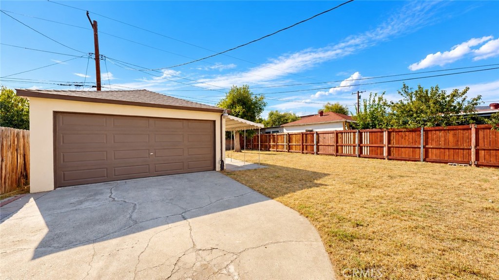 2828 N Sierra Way Property Photo 17