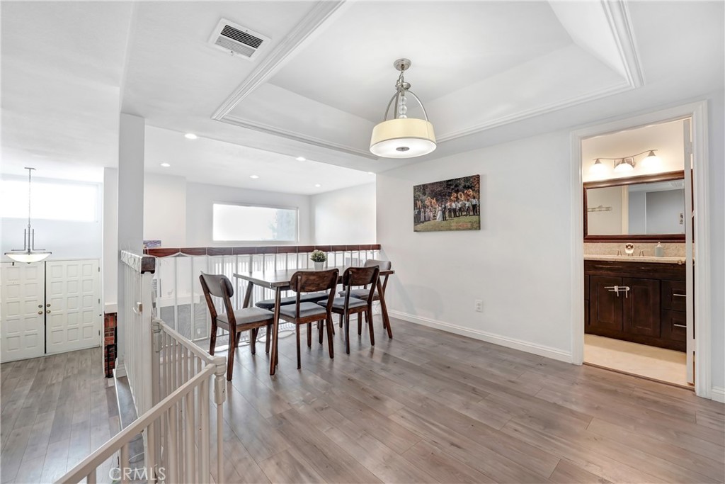 8593 Village Ln Property Photo 4