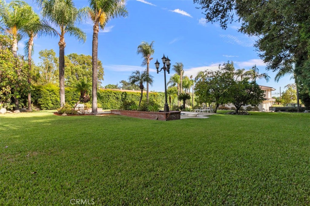 1145 E Sierra Madre Avenue Property Photo 3