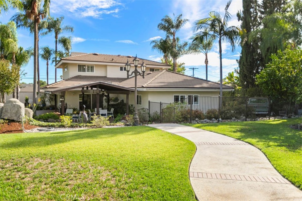 1145 E Sierra Madre Avenue Property Photo 4