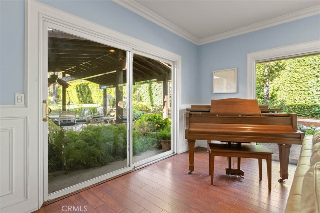 1145 E Sierra Madre Avenue Property Photo 40