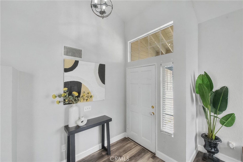 12425 Brewster Property Photo 5