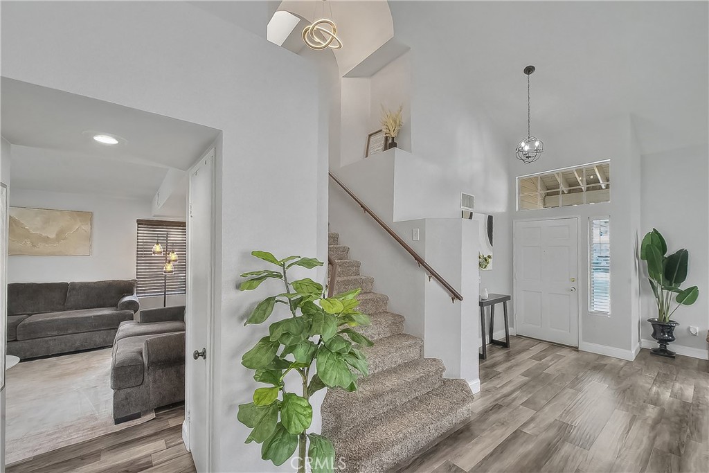 12425 Brewster Property Photo 12