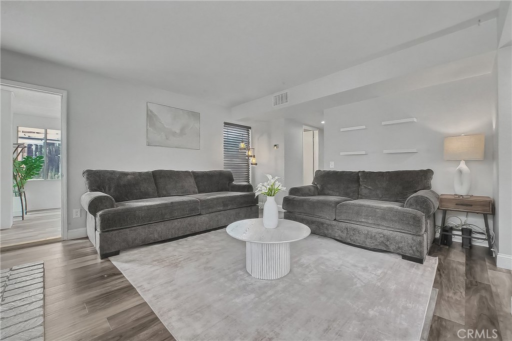 12425 Brewster Property Photo 27