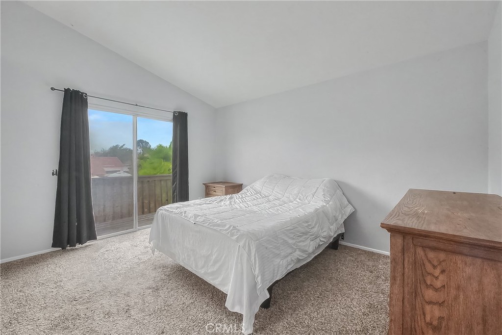 12425 Brewster Property Photo 33
