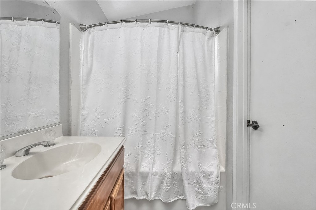 12425 Brewster Property Photo 38