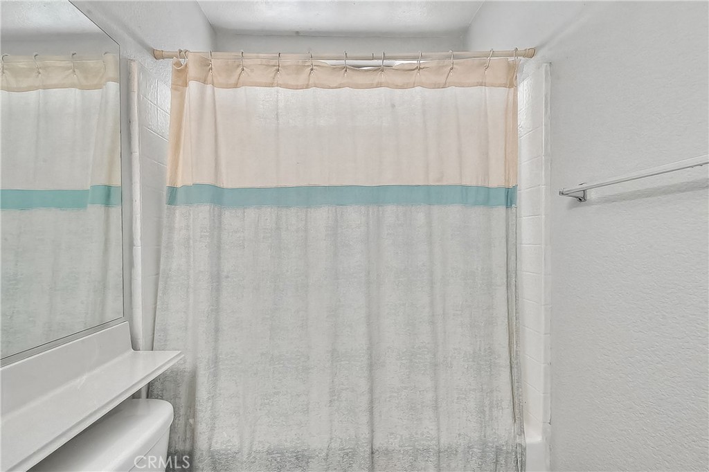 12425 Brewster Property Photo 45