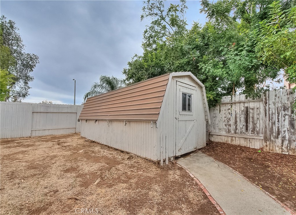 12425 Brewster Property Photo 54