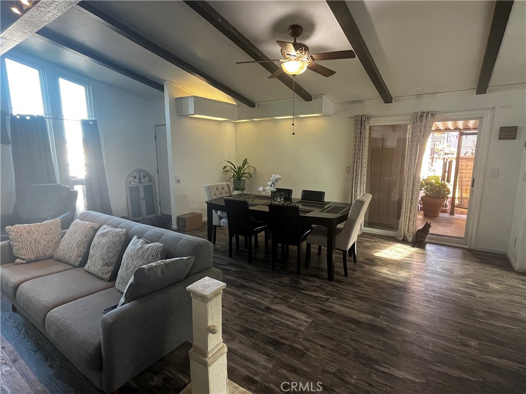 10961 Desert Lawn #101 Property Photo 8
