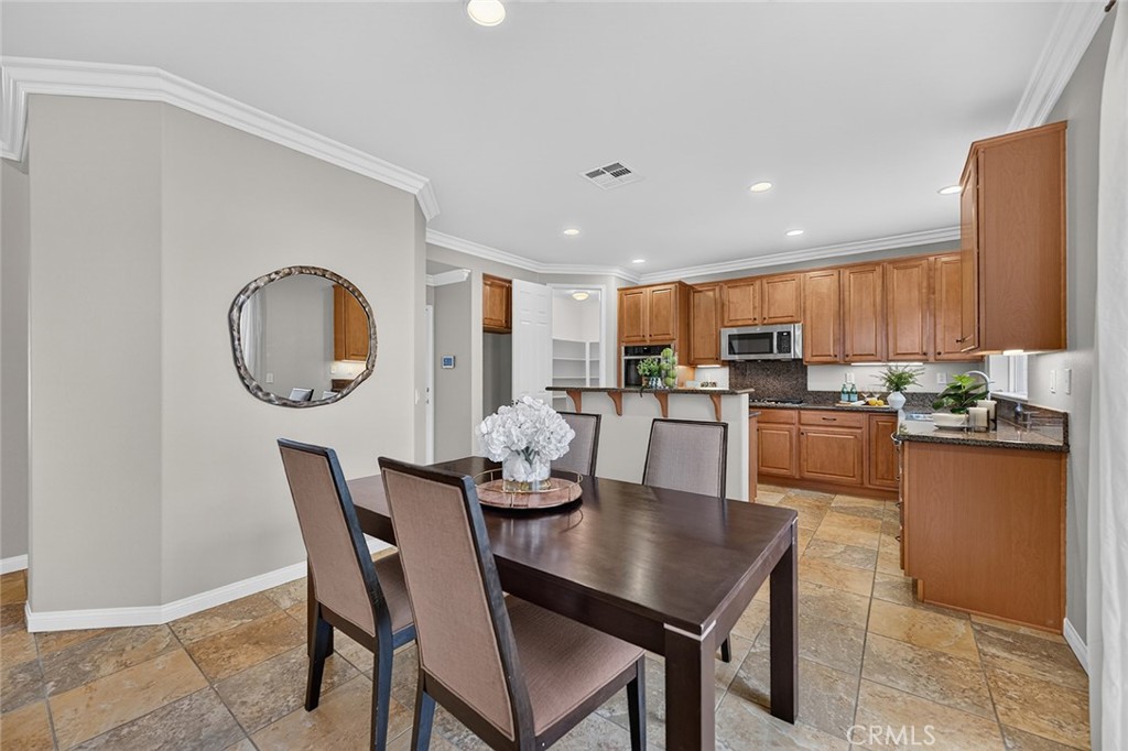 6043 Blossom Place Property Photo 12