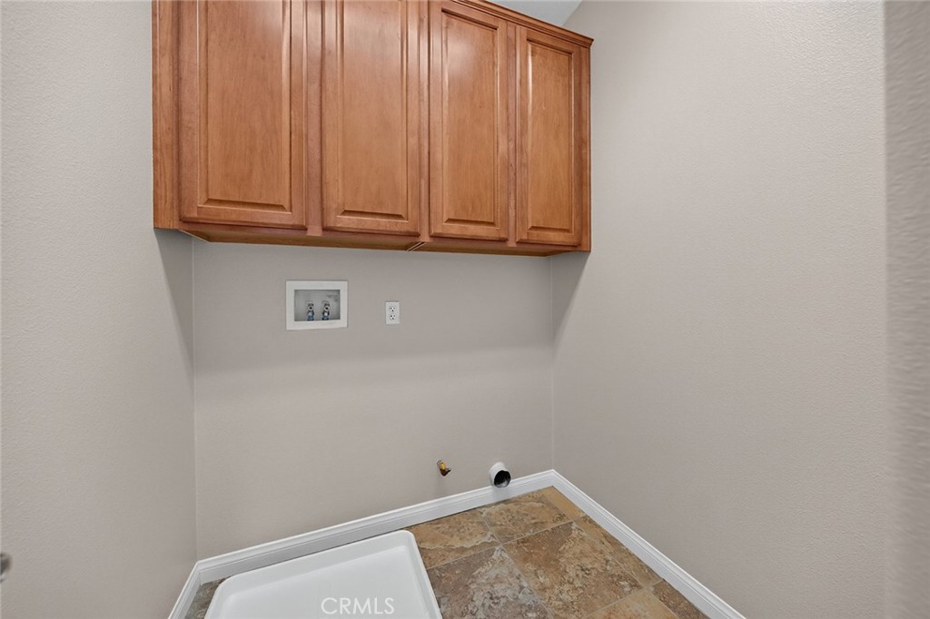 6043 Blossom Place Property Photo 29