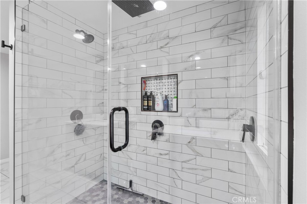 2485 San Mateo Drive Property Photo 25