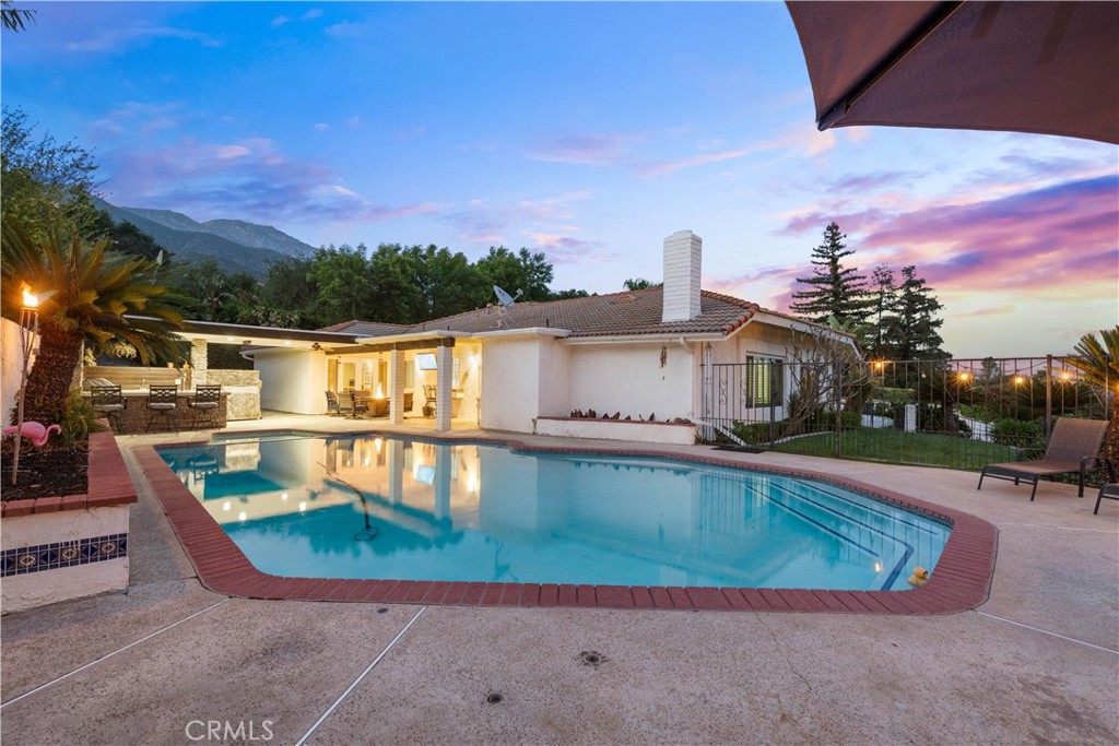 2485 San Mateo Drive Property Photo 34