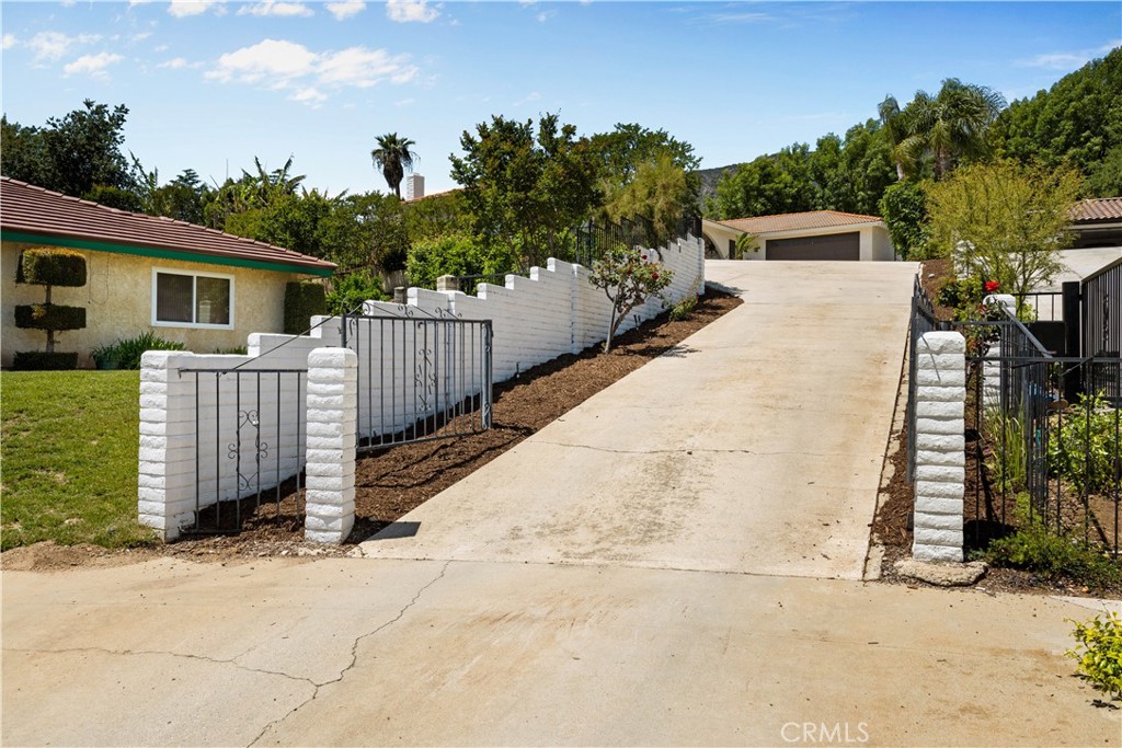 2485 San Mateo Drive Property Photo 43
