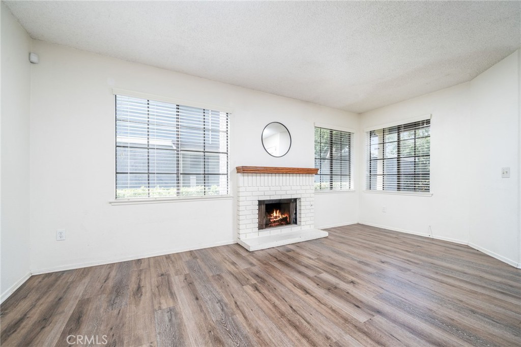 8711 Pine Crest Place Property Photo 8