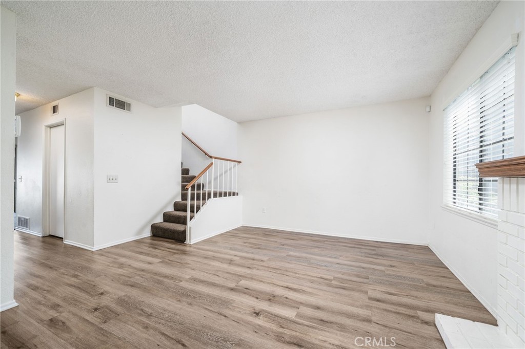 8711 Pine Crest Place Property Photo 11