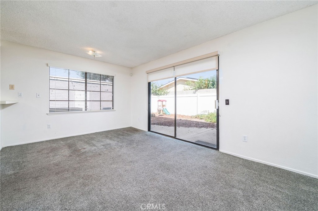 8711 Pine Crest Place Property Photo 17