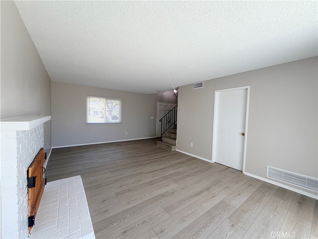1194 Eddington Street Property Photo 4