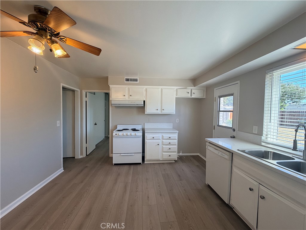 1194 Eddington Street Property Photo 5