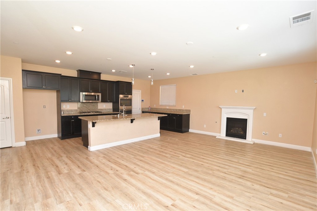 8011 Sea Salt Avenue Property Photo 5