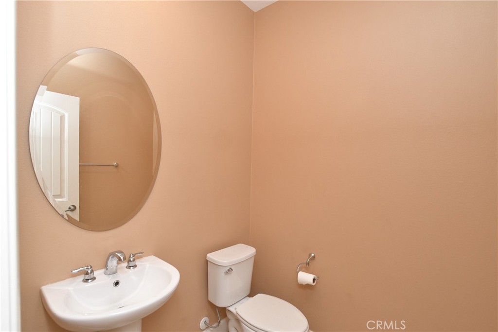 8011 Sea Salt Avenue Property Photo 8