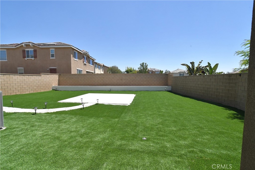 8011 Sea Salt Avenue Property Photo 16