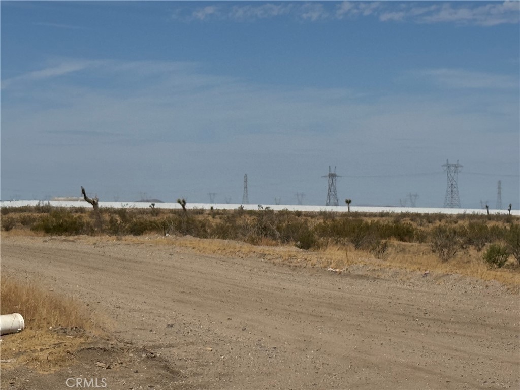 10501 Holly Road Property Photo 5