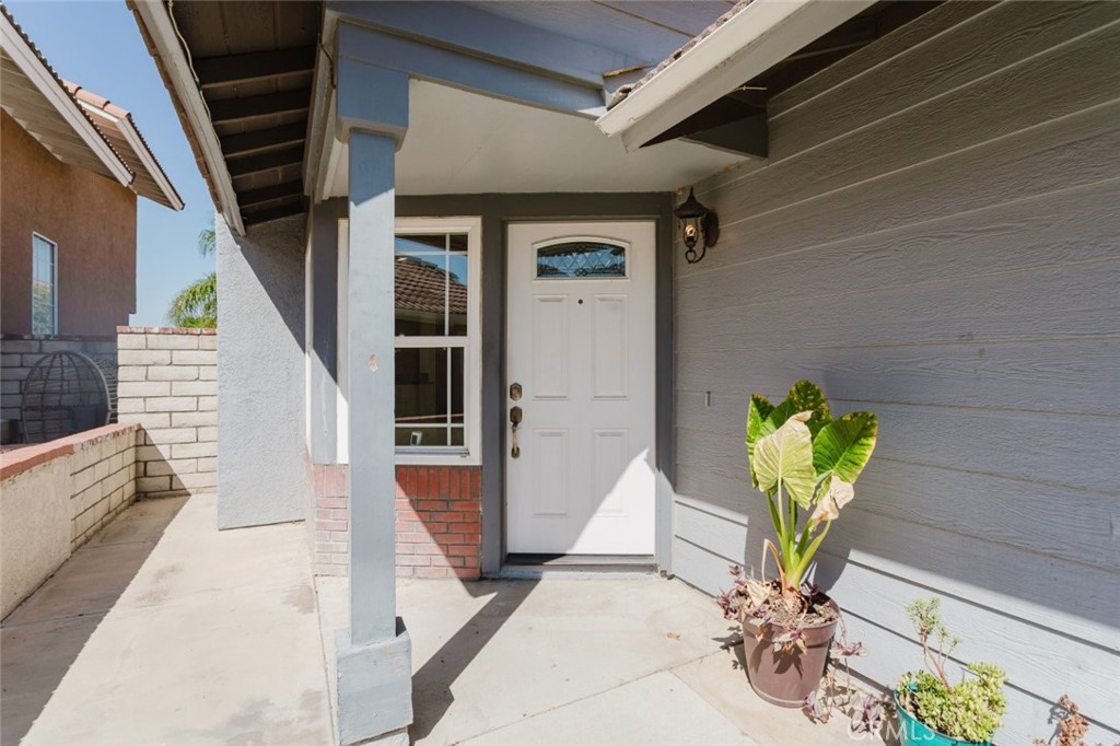 11458 Gold Hill Avenue Property Photo 6