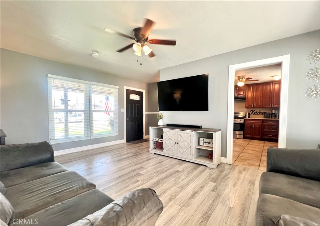 16708 E Bellbrook Property Photo 4