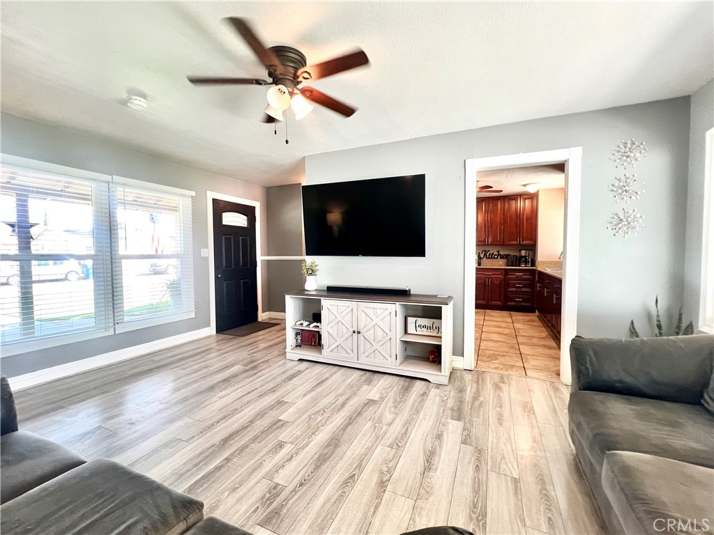 16708 E Bellbrook Property Photo 6