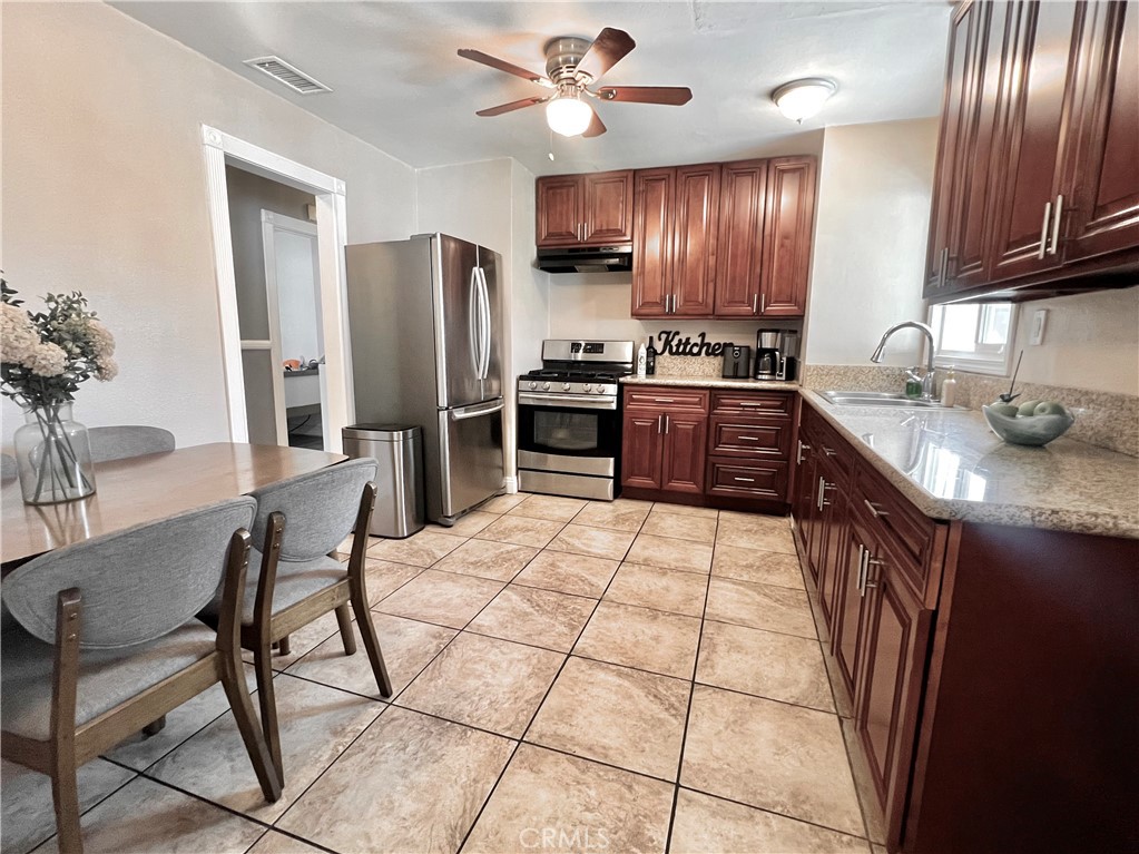 16708 E Bellbrook Property Photo 8