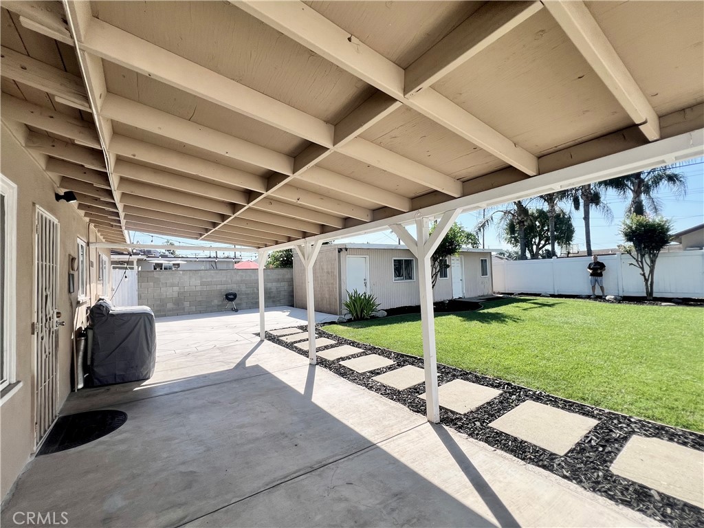 16708 E Bellbrook Property Photo 10