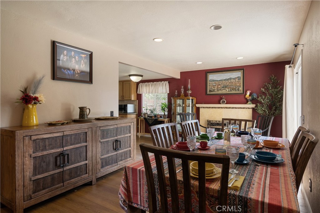 403 N Shaftesbury Property Photo 11