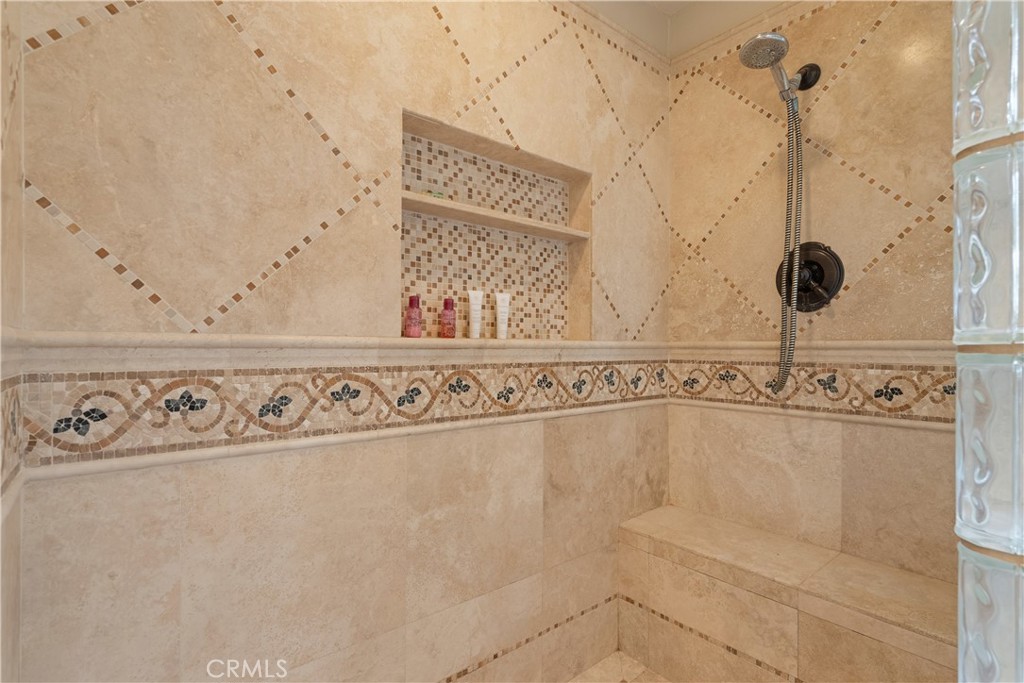403 N Shaftesbury Property Photo 31