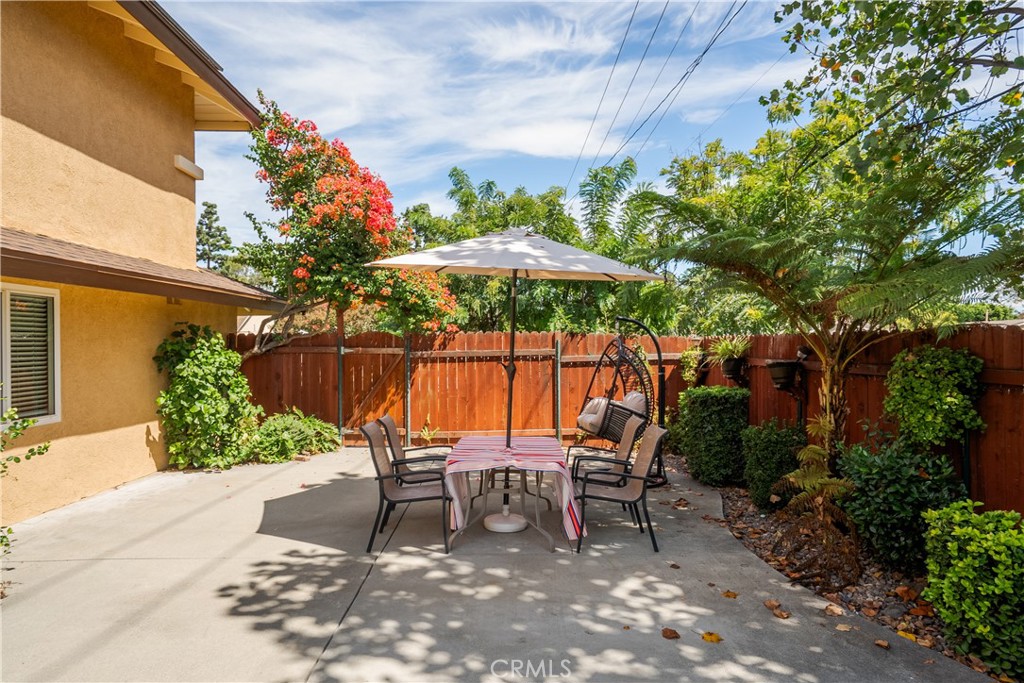 403 N Shaftesbury Property Photo 32