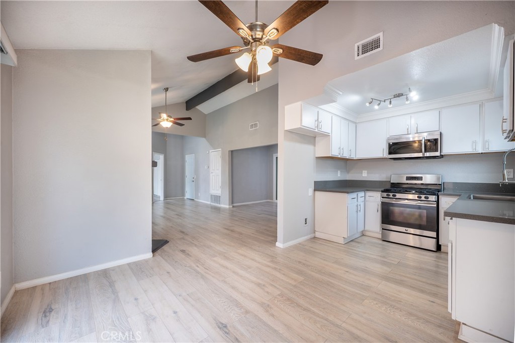 16262 Tokay Property Photo 4