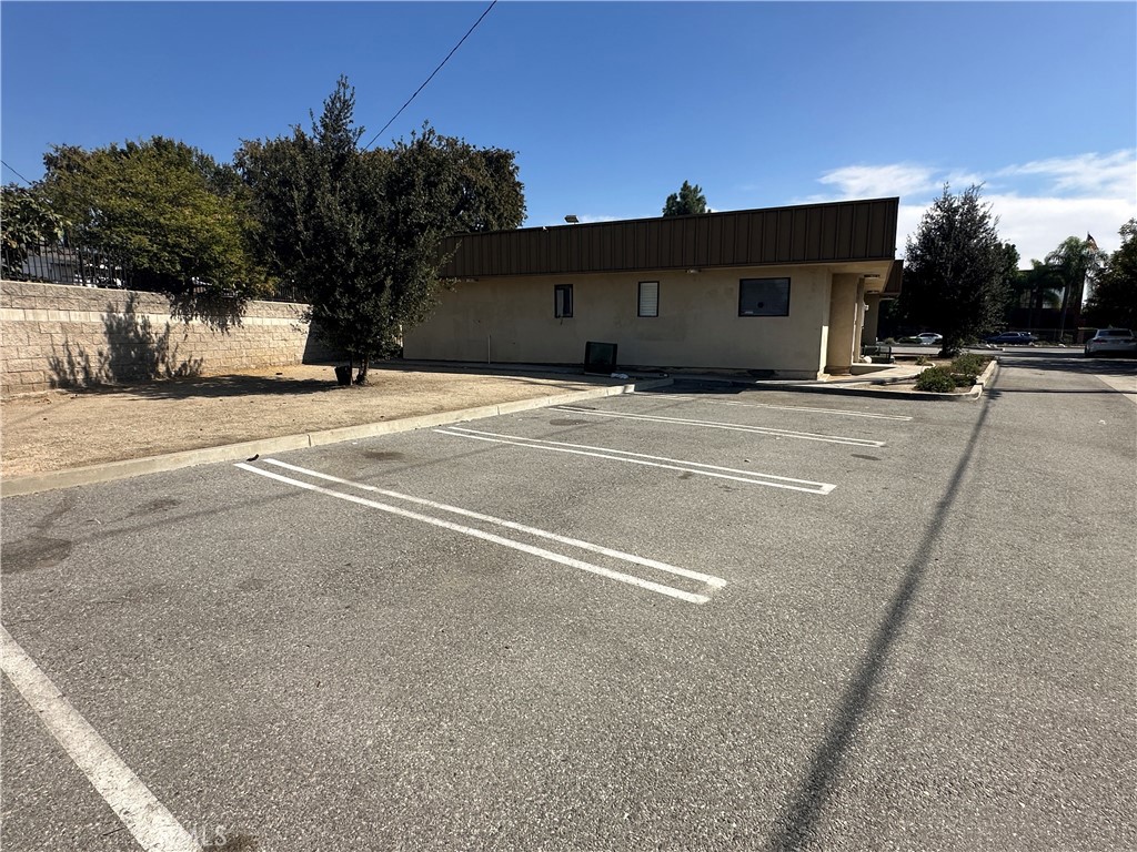 2005 N Garey N Property Photo 20